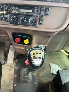 2013 PETERBILT 388 - Image 9