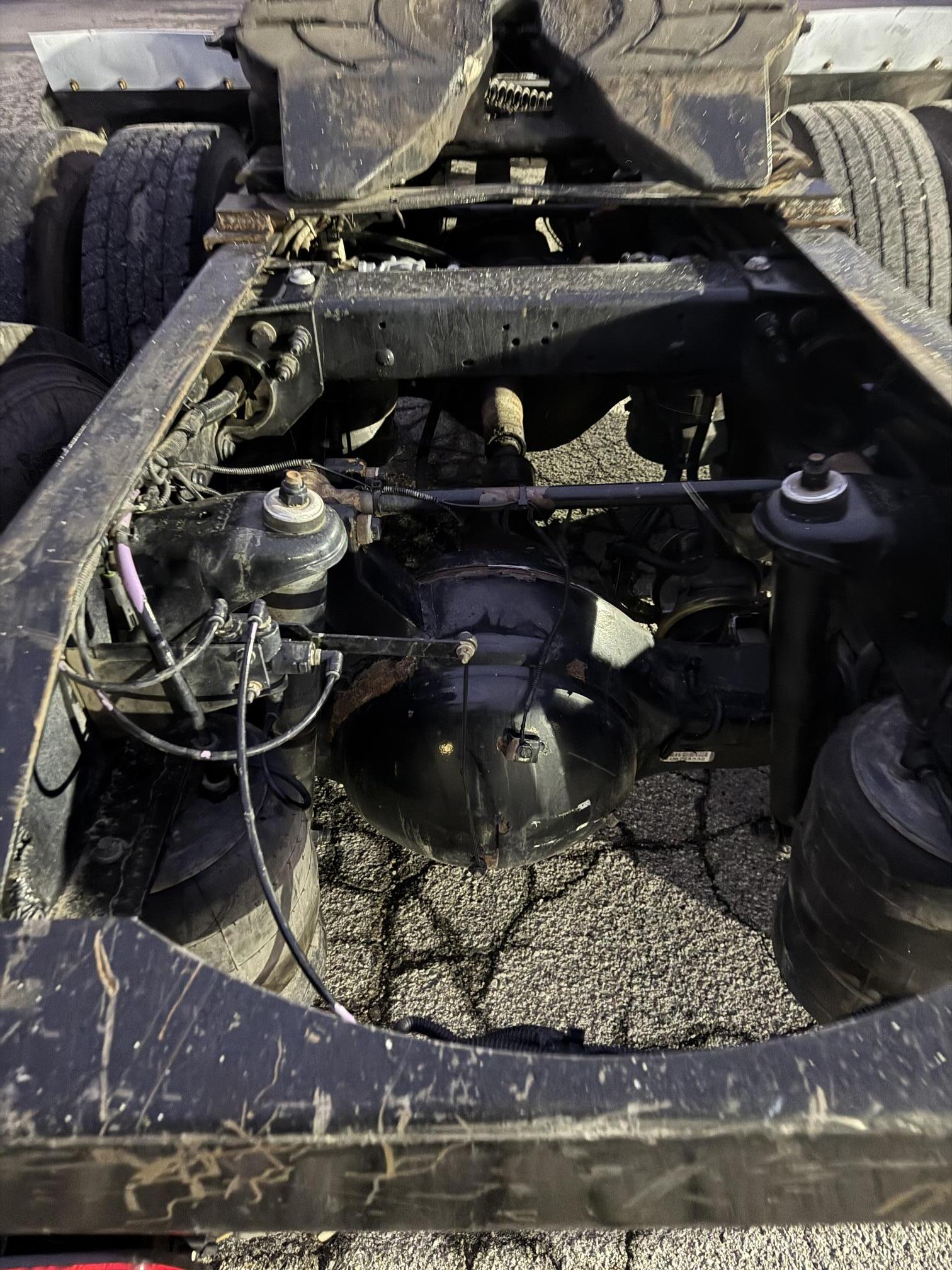 2013 PETERBILT 388 - Image 18