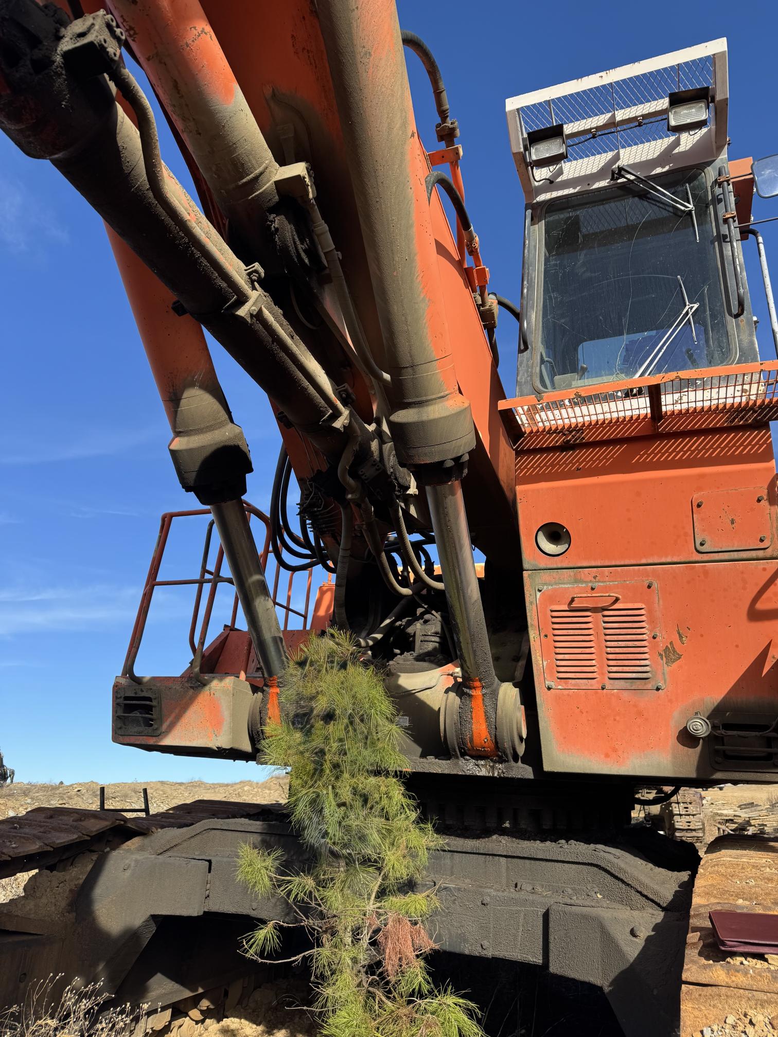 HITACHI EX1100 - view 6 of 22