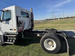 2007 VOLVO VNL42T - Image 7