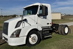 2007 VOLVO VNL42T - Image 3