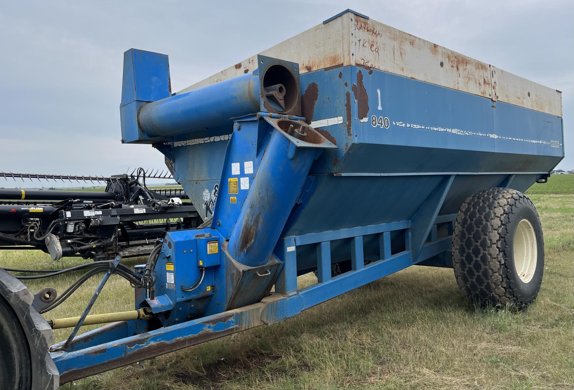 1993 KINZE 840 - Image 2