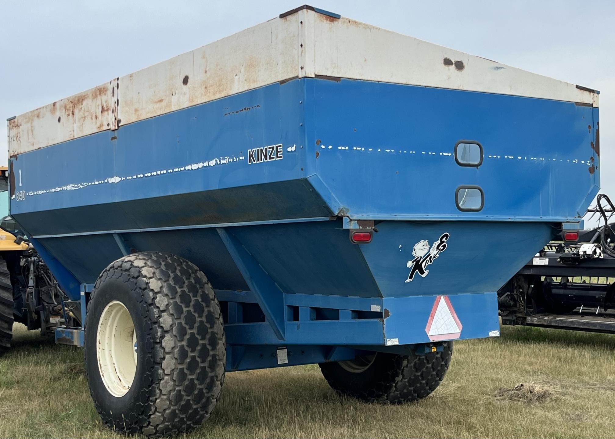 1993 KINZE 840 - view 4 of 15