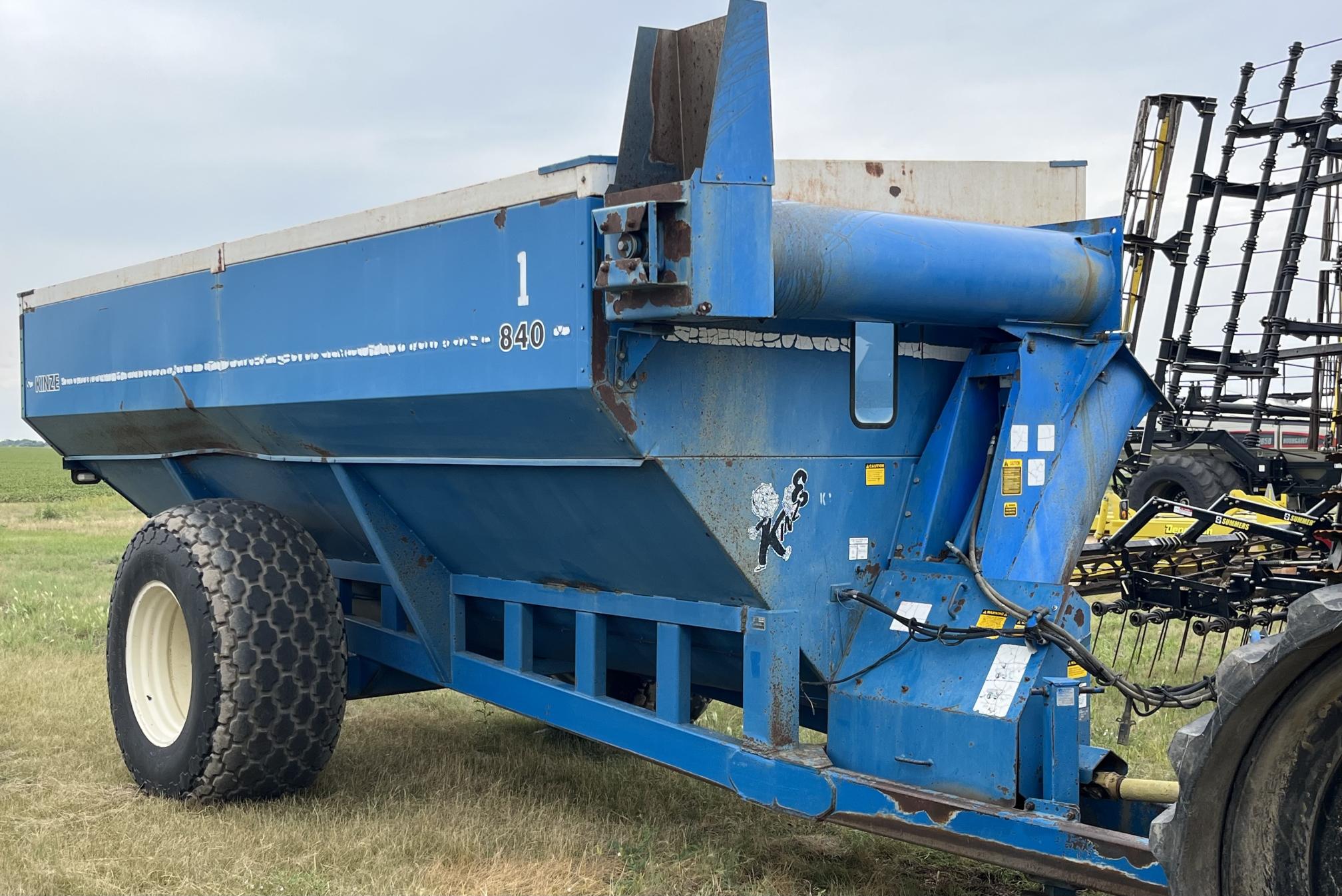 1993 KINZE 840 - view 1 of 15