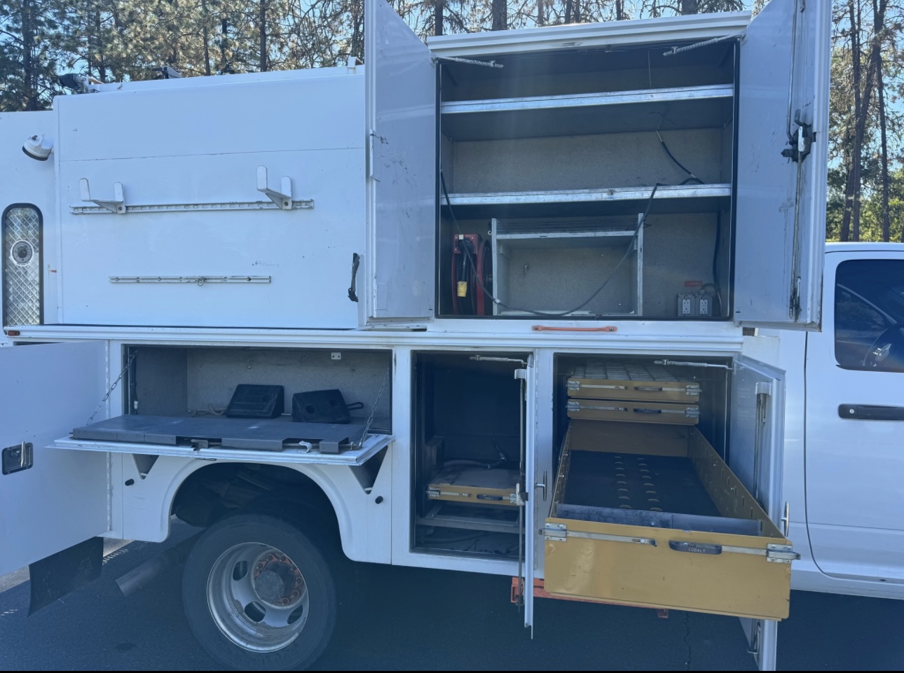 2012 RAM 5500 - Image 2