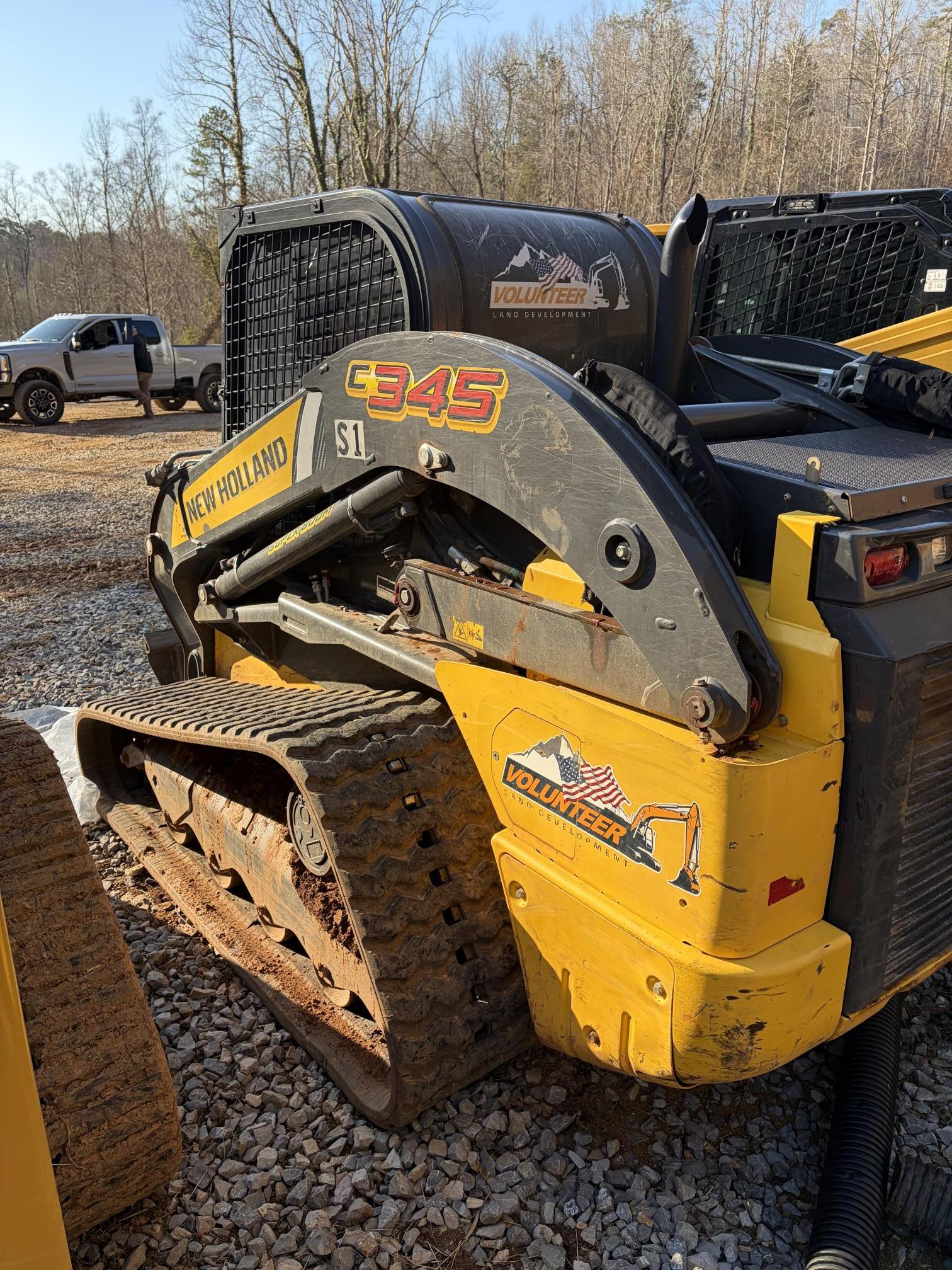2023 NEW HOLLAND C345 Loader - view 2 of 18