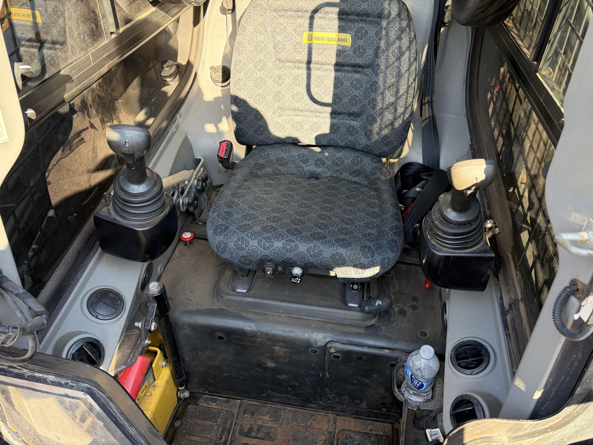 2023 NEW HOLLAND C345 Loader - view 17 of 18