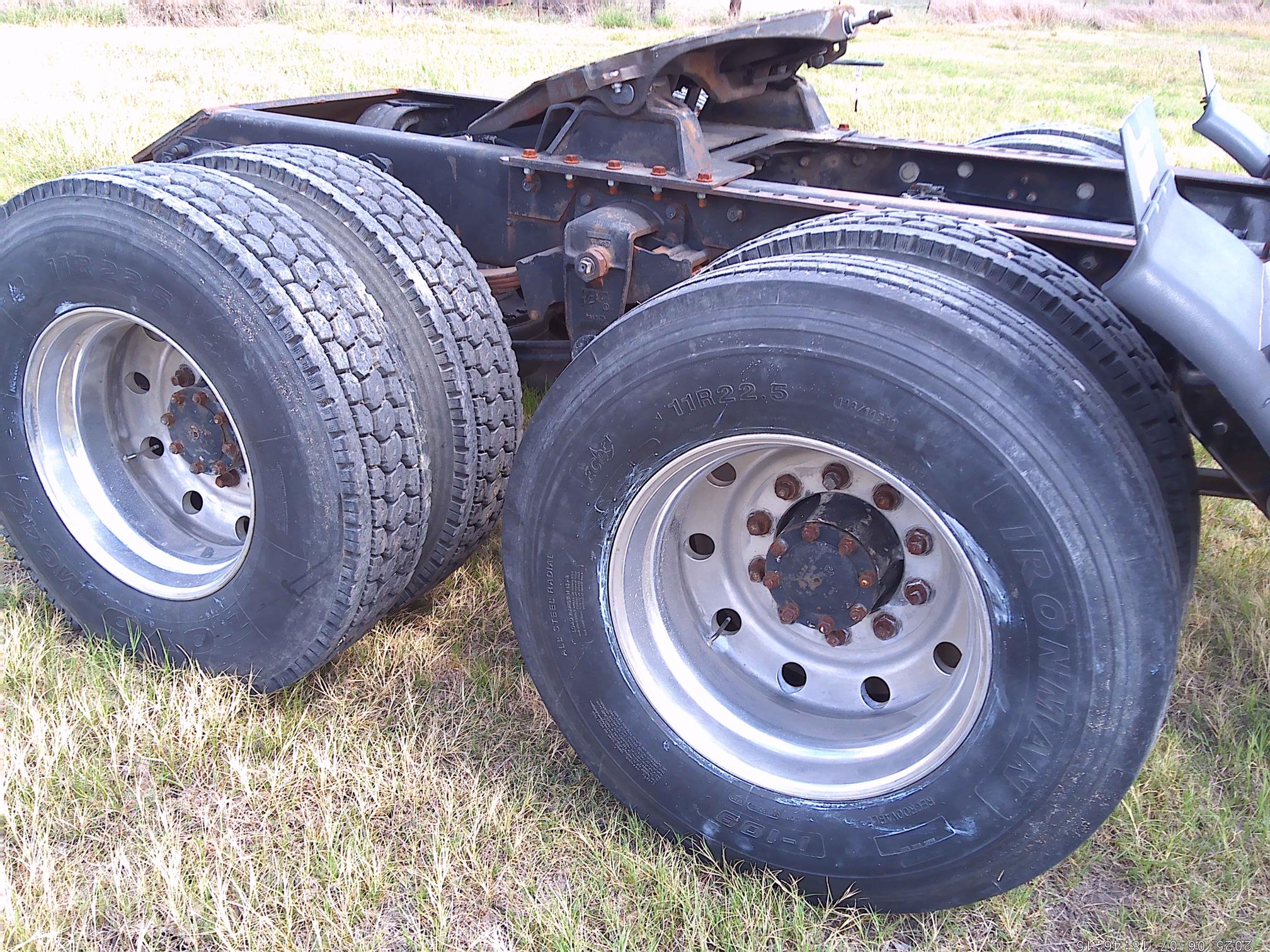 1993 MACK CH613 - view 16 of 25