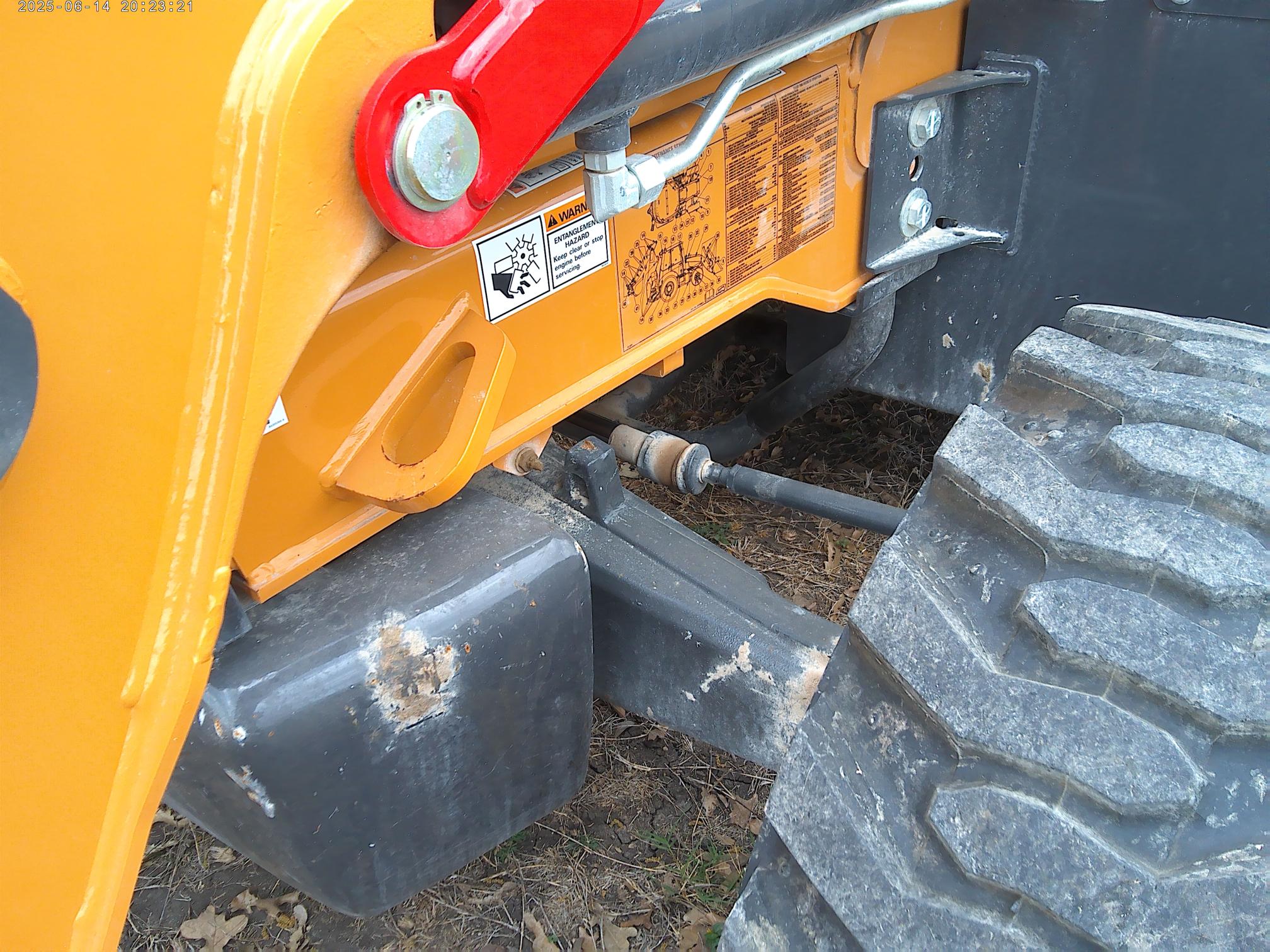 2024 CASE 580SN - view 10 of 26