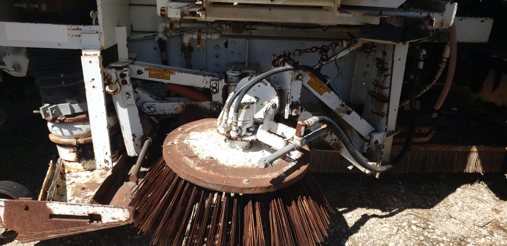 1999 VAC-ALL - Image 12