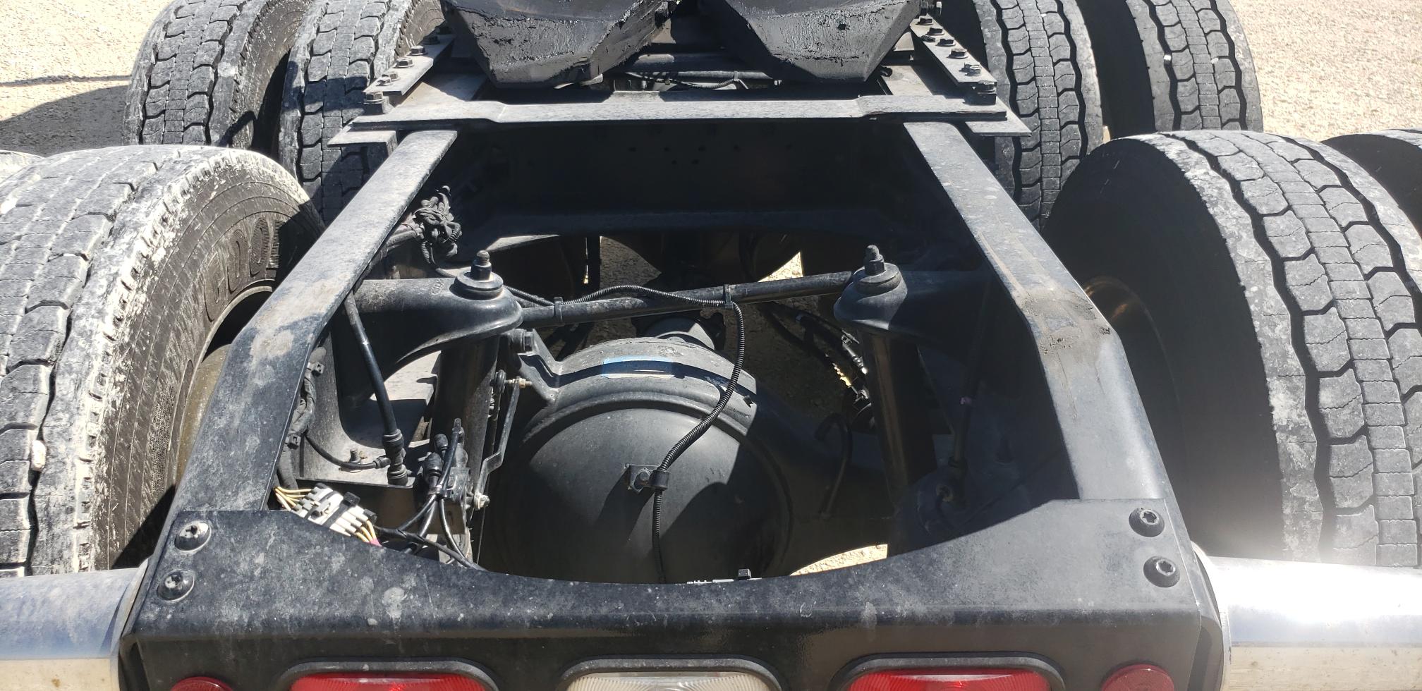 2024 PETERBILT 389 - Image 31