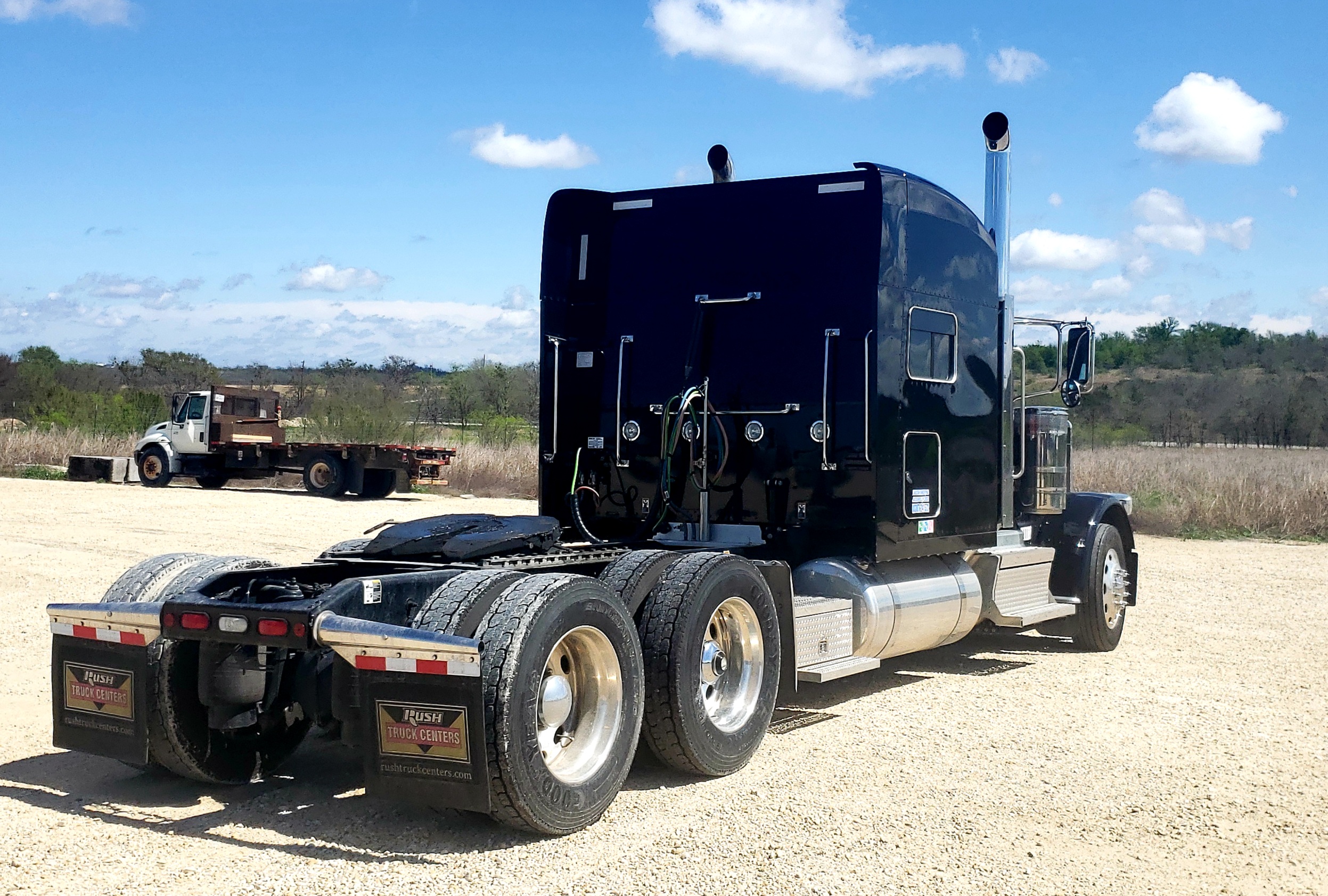2024 PETERBILT 389 - Image 7