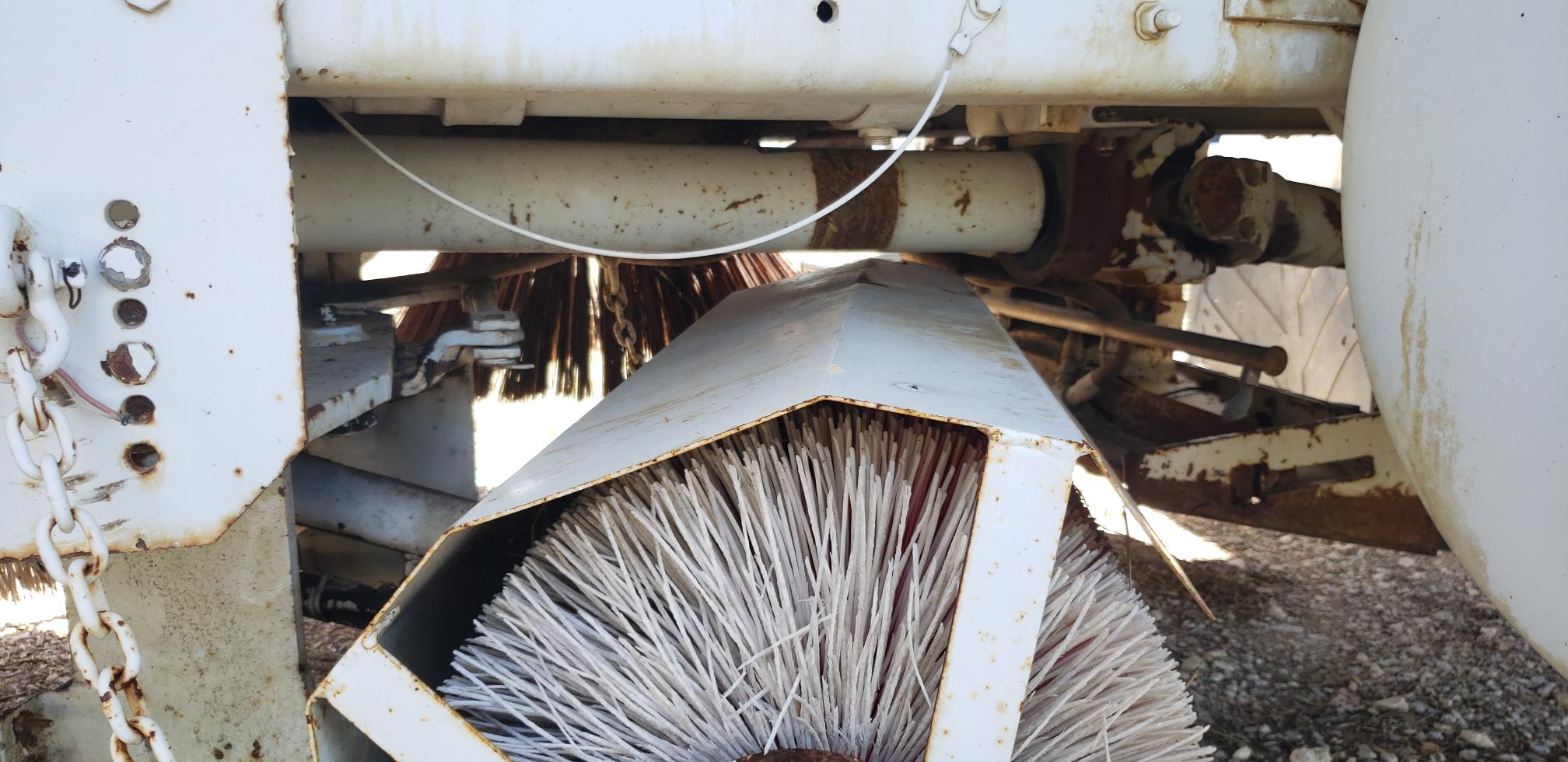 1999 GMC T7500 - view 18 of 40