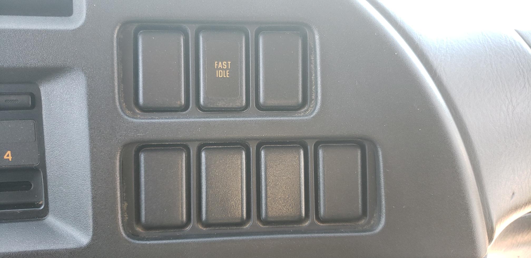 1999 GMC T7500 - Image 37