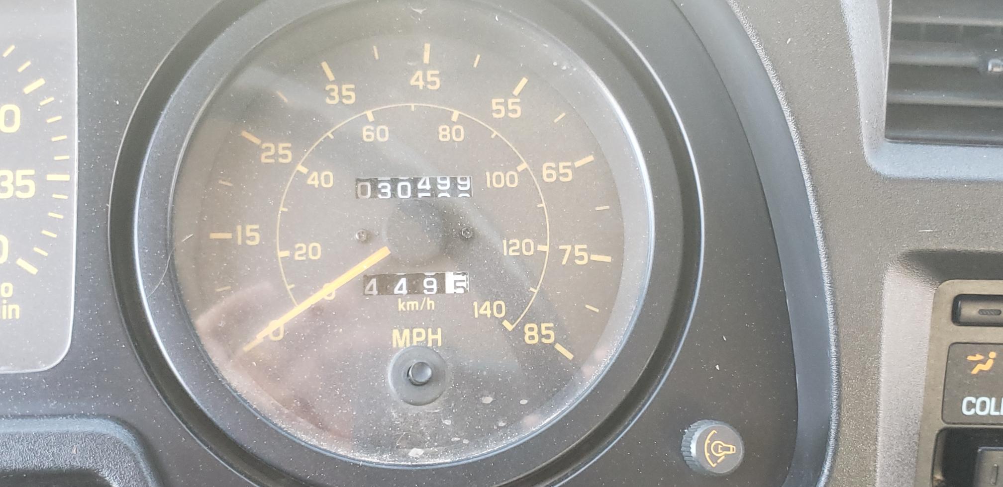 1999 GMC T7500 - Image 38