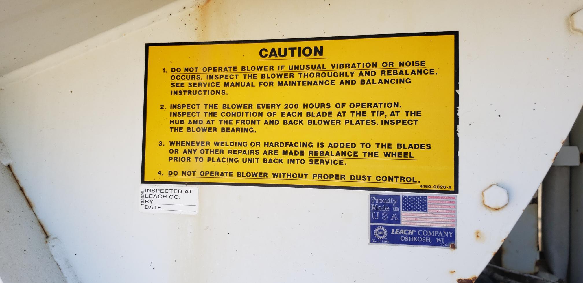 1999 GMC T7500 - Image 40