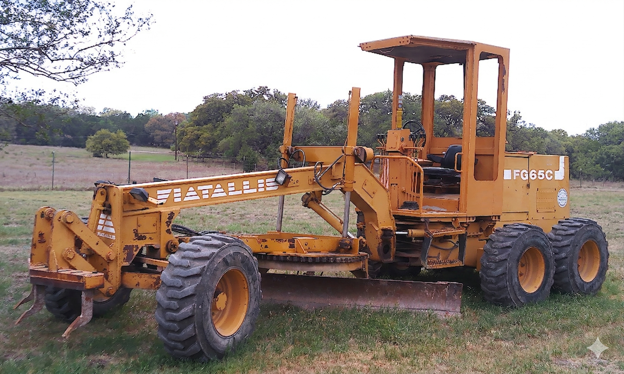 1985 FIATALLIS 65C - view 3 of 27