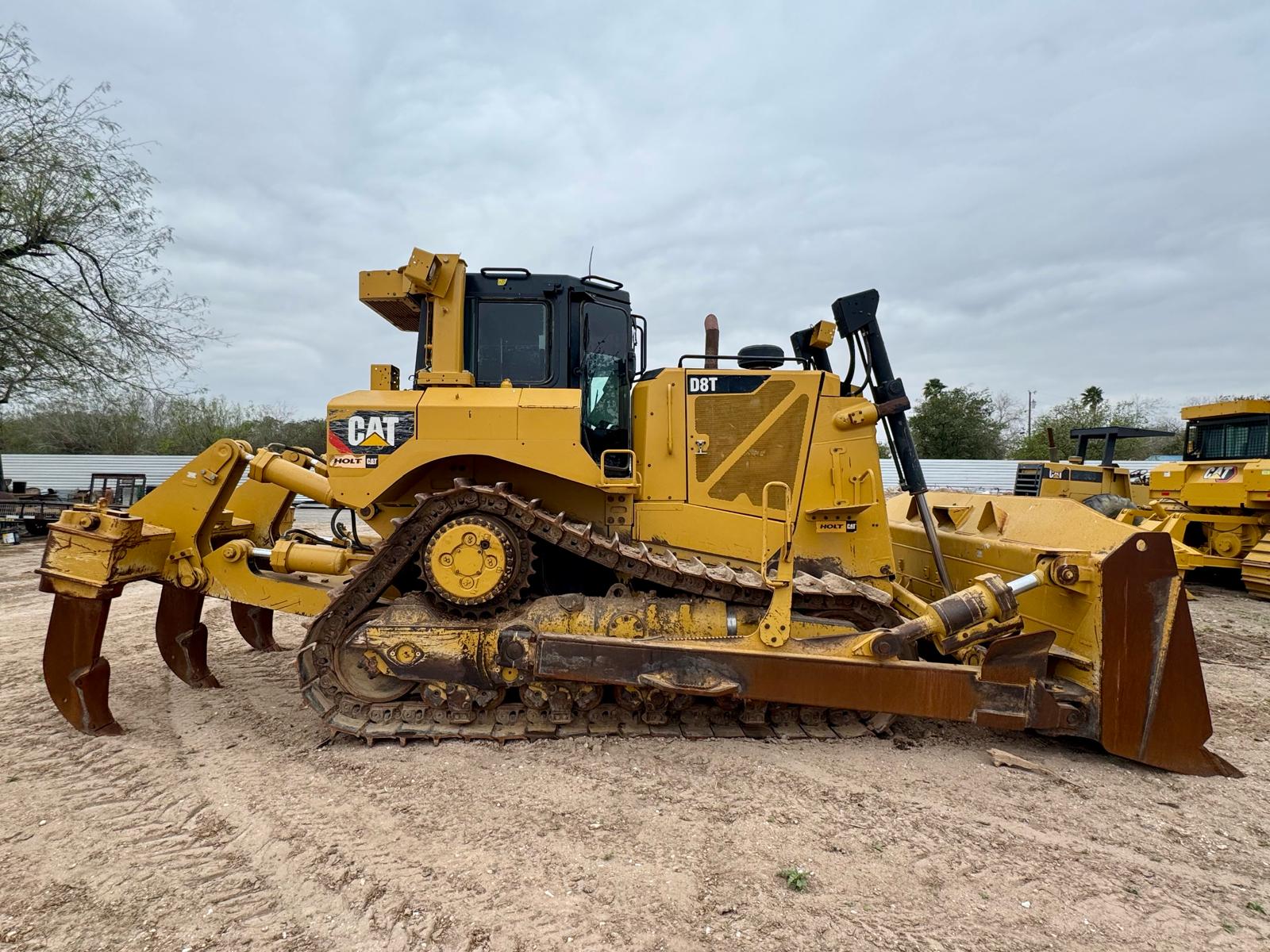2019 CATERPILLAR D8T