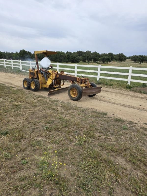 1975 BLADE-MOR 707 - view 2 of 5