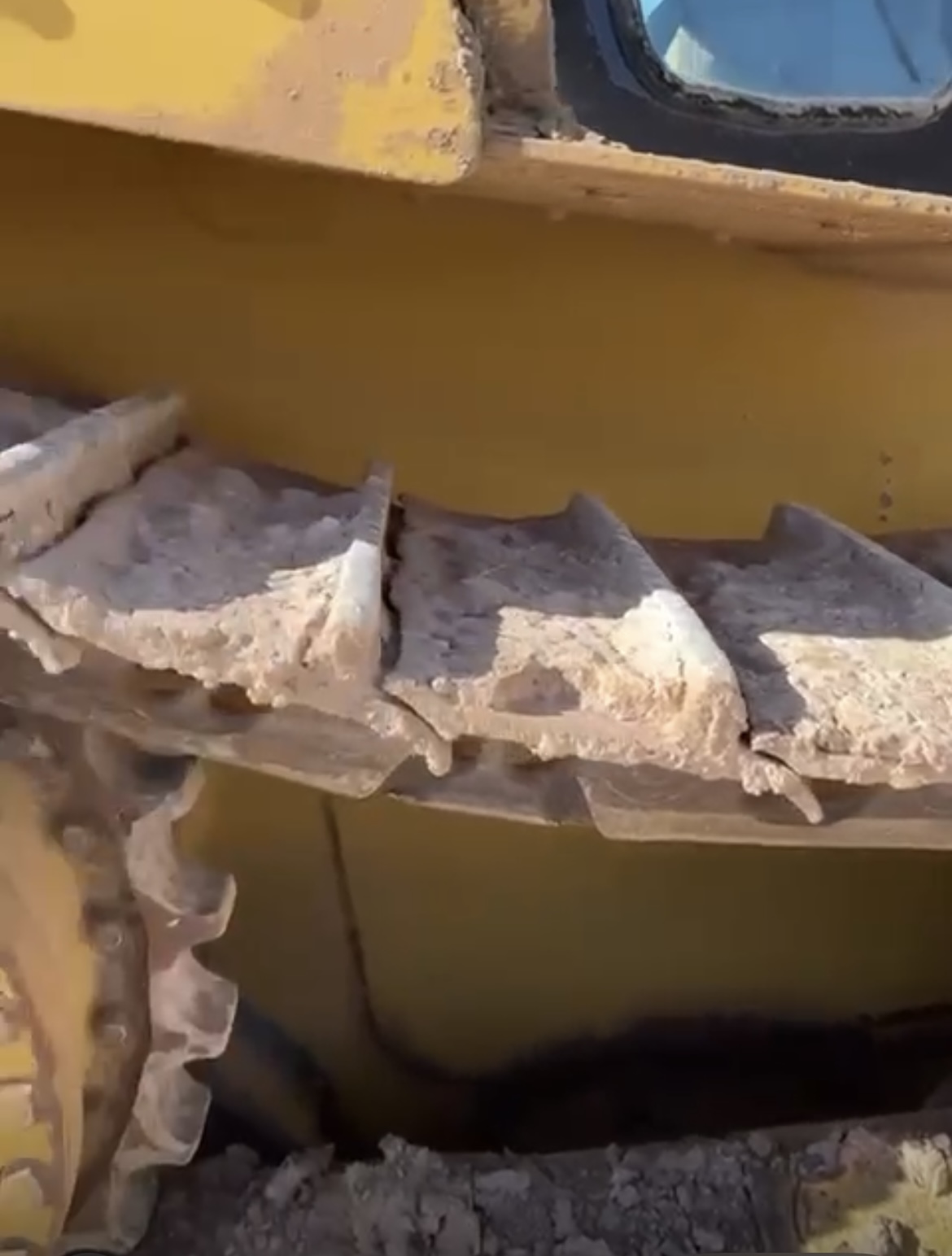 2009 CATERPILLAR D6R - view 7 of 8