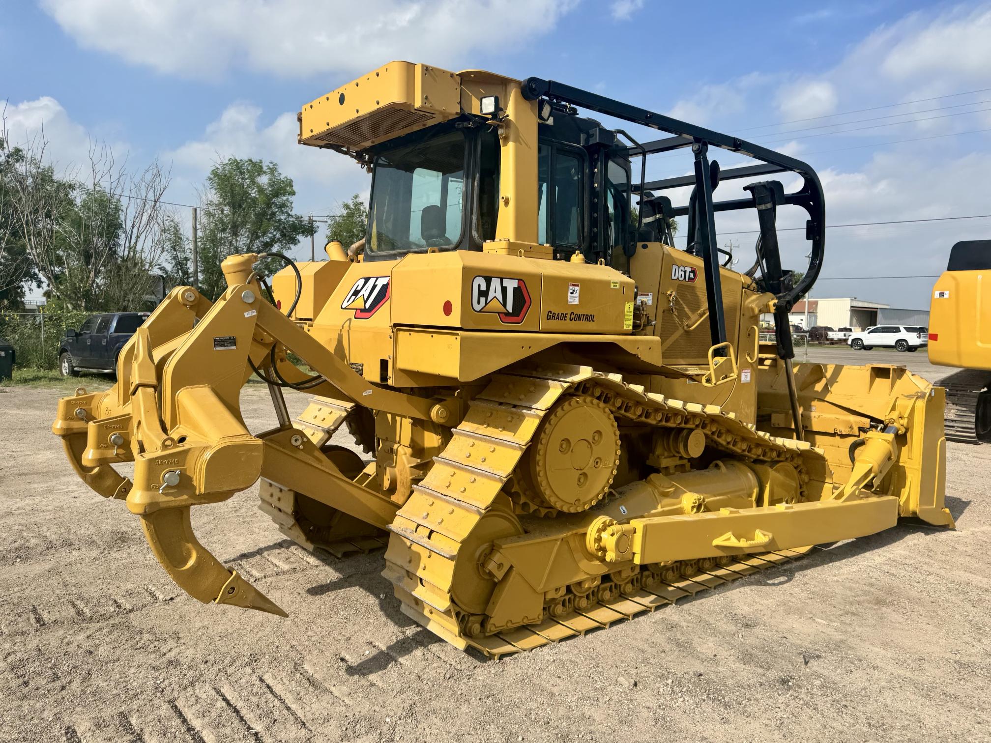 2018 CATERPILLAR D6T XL - view 3 of 4
