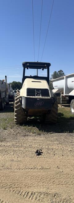 2005 INGERSOLL-RAND SD-122F - Image 3