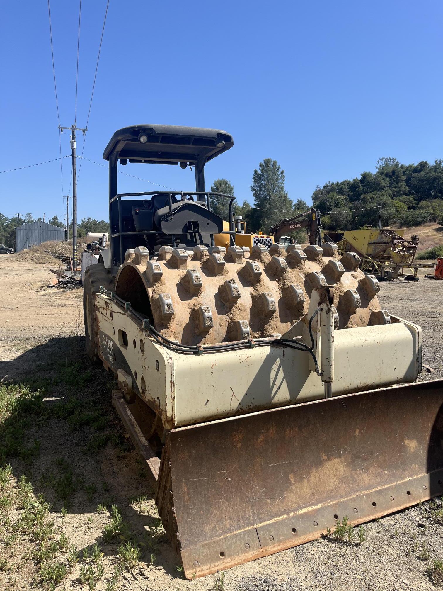 2005 INGERSOLL-RAND SD-122F - view 6 of 8