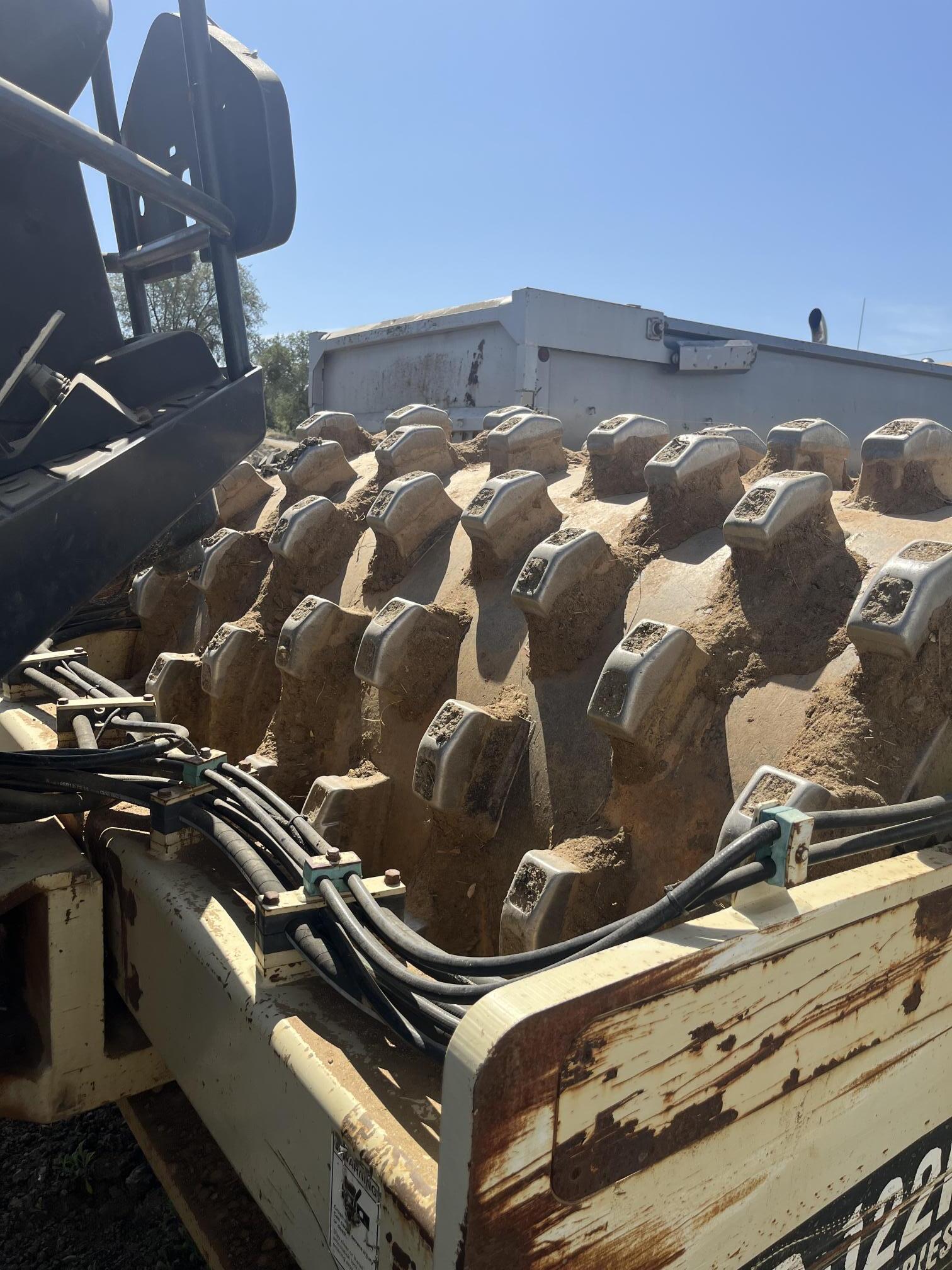 2005 INGERSOLL-RAND SD-122F - view 5 of 8