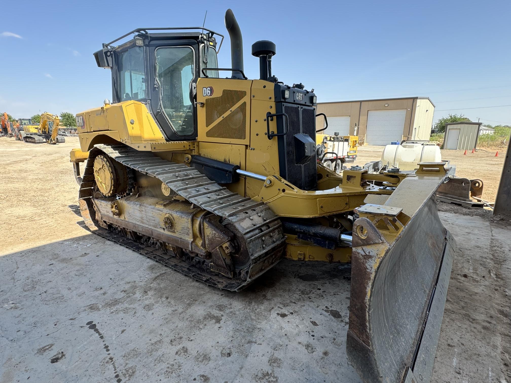 2020 CATERPILLAR D6 VPAT - view 3 of 10