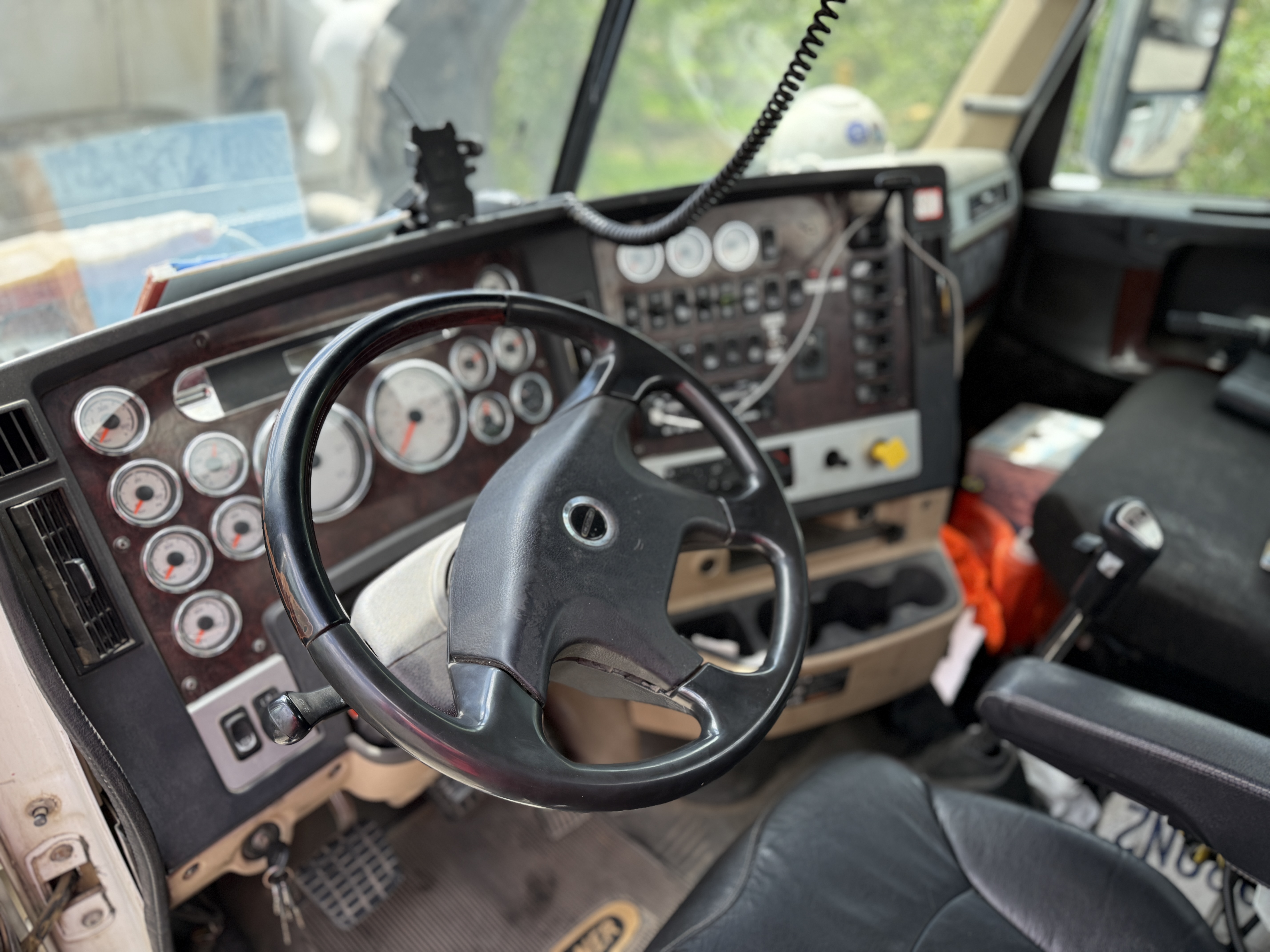 2012 FREIGHTLINER 122SD Super Tag - view 13 of 14