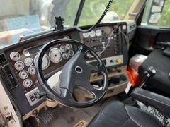 2012 FREIGHTLINER 122SD Super Tag - Image 13