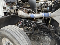 2012 FREIGHTLINER 122SD Super Tag - Image 10