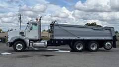 2012 FREIGHTLINER 122SD Super Tag - Image 1