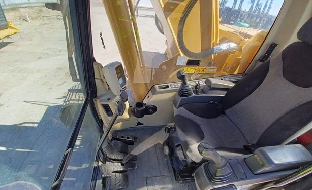 2005 CATERPILLAR 320CL - Image 3