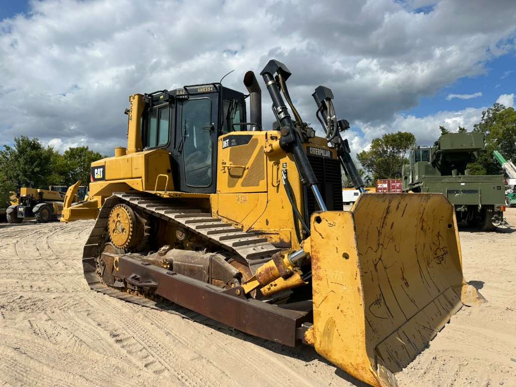 2014 CATERPILLAR D6T XL - view 2 of 9