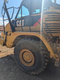 2014 CATERPILLAR 725 - Image 4