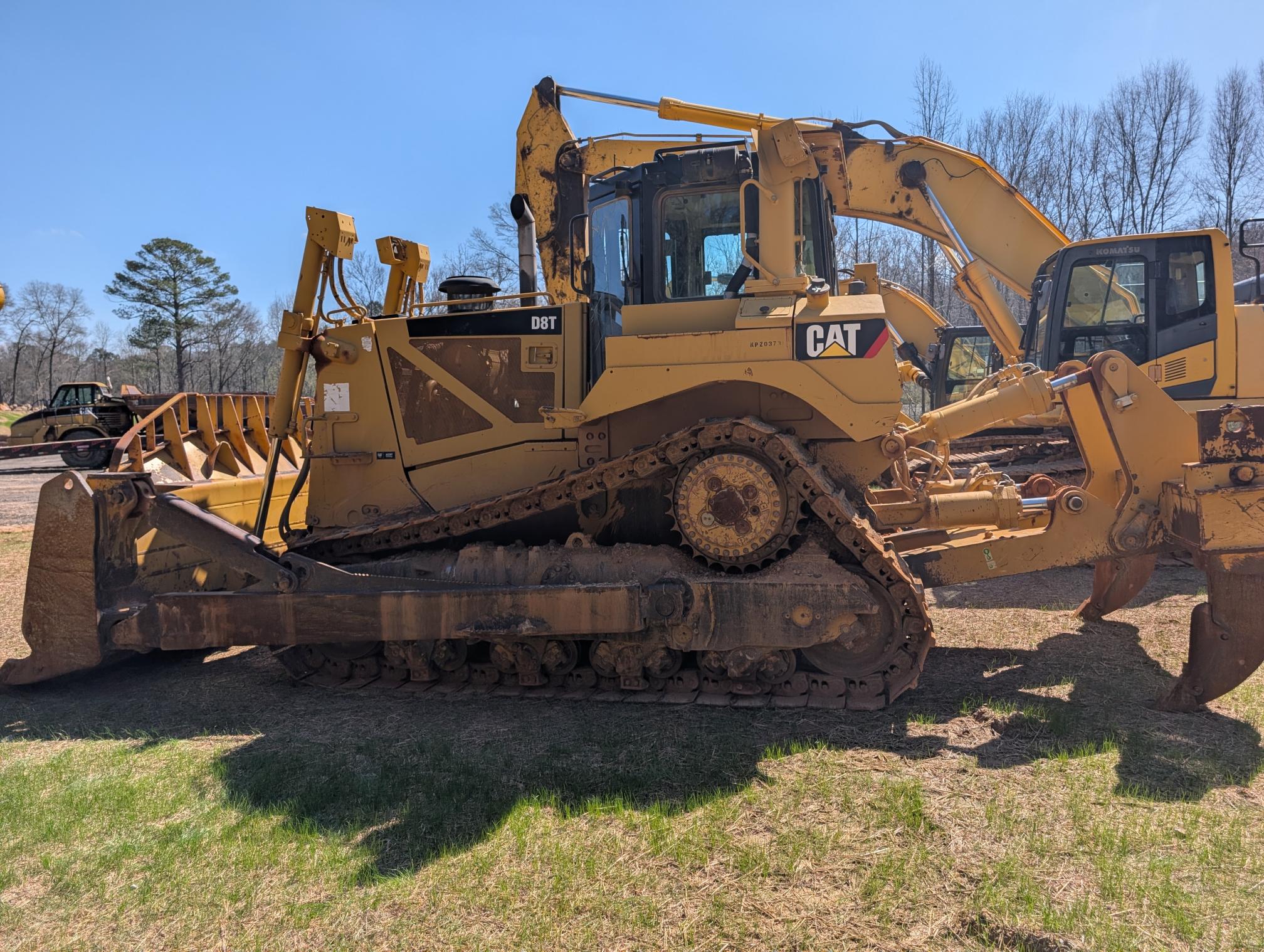 2010 CATERPILLAR D8T