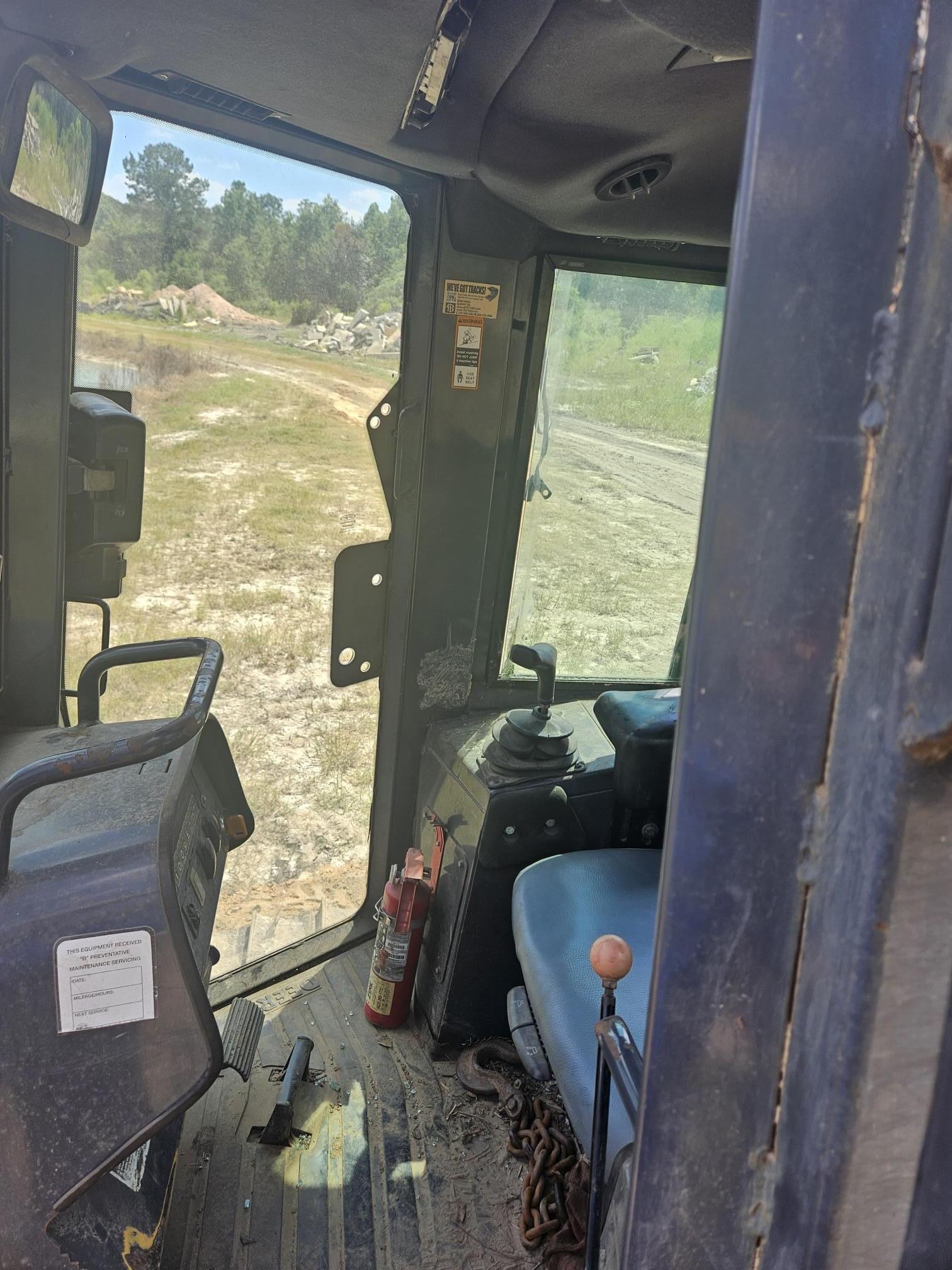 2005 DEERE 650J - view 13 of 15