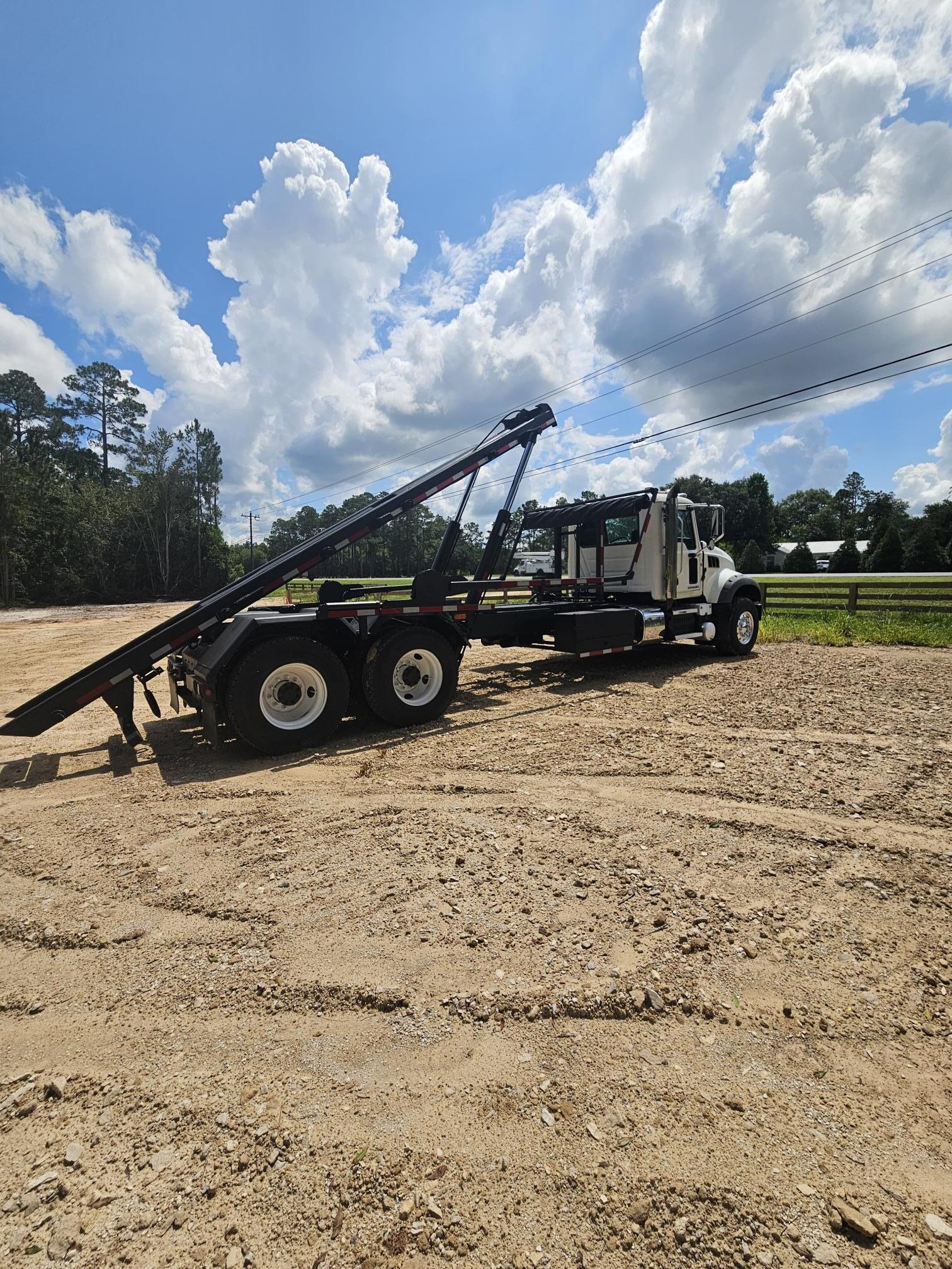 2012 MACK GU713 - Image 3