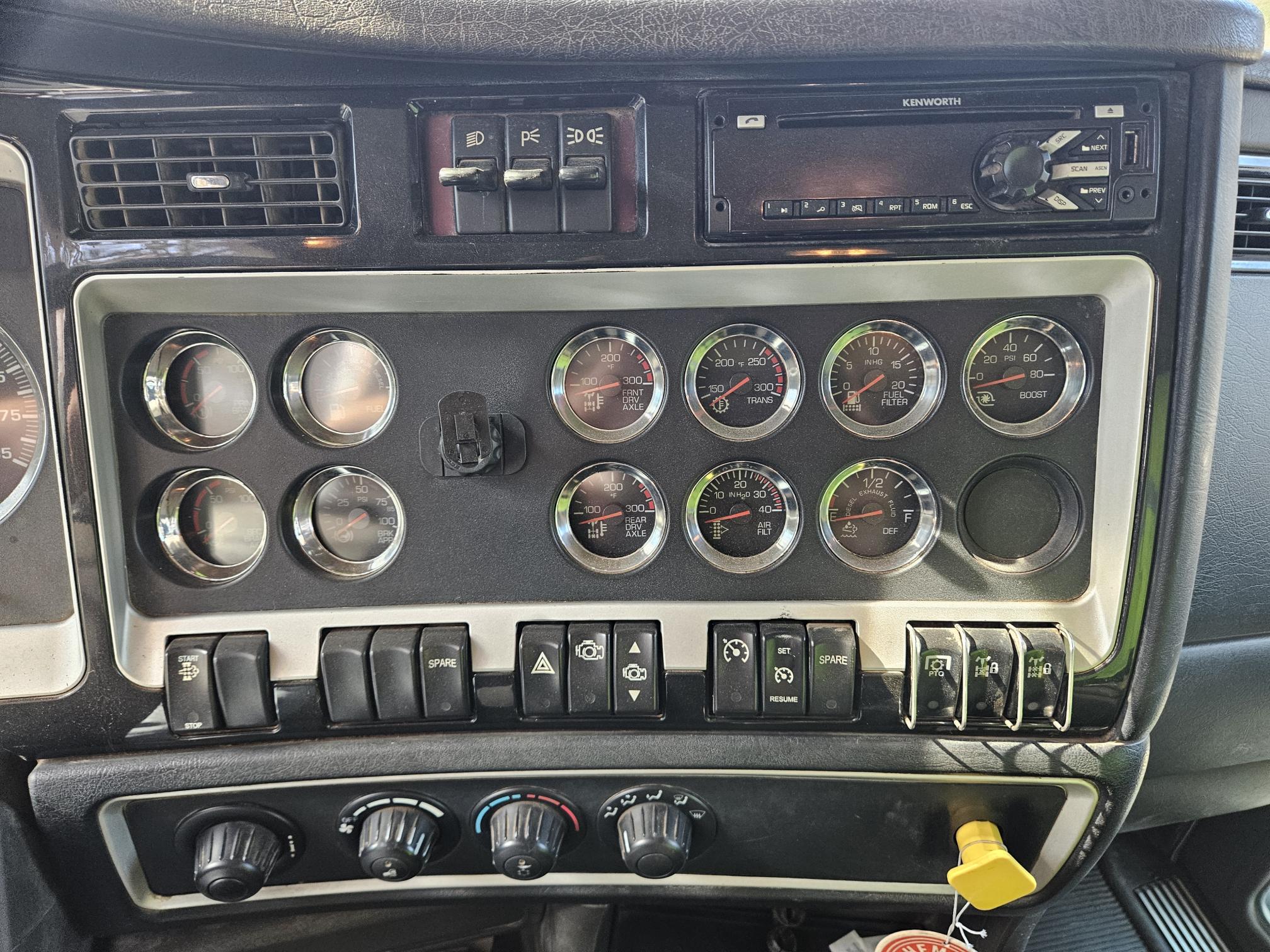 2016 KENWORTH T800 - view 19 of 23