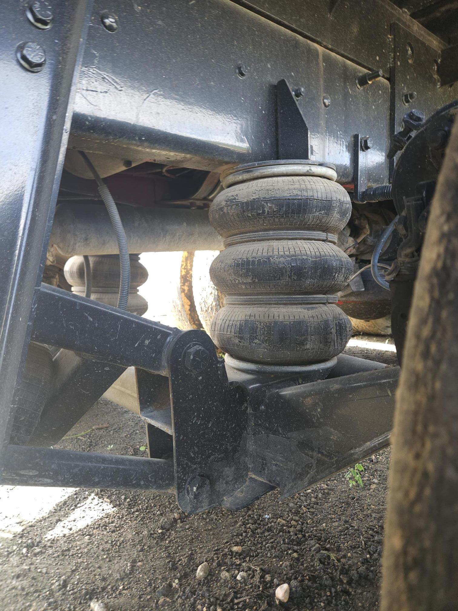 2005 MACK  Granite CV713 - view 5 of 14