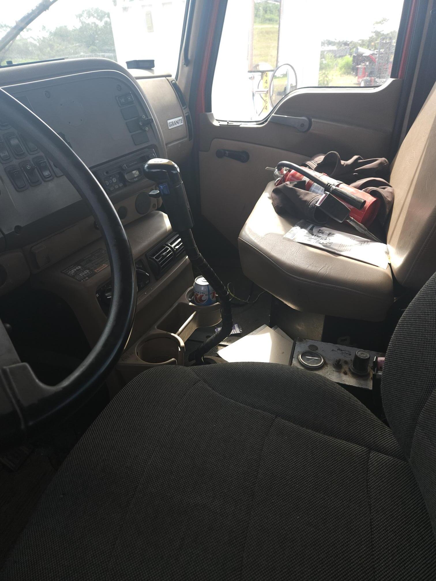 2005 MACK Granite CV713 - Image 10