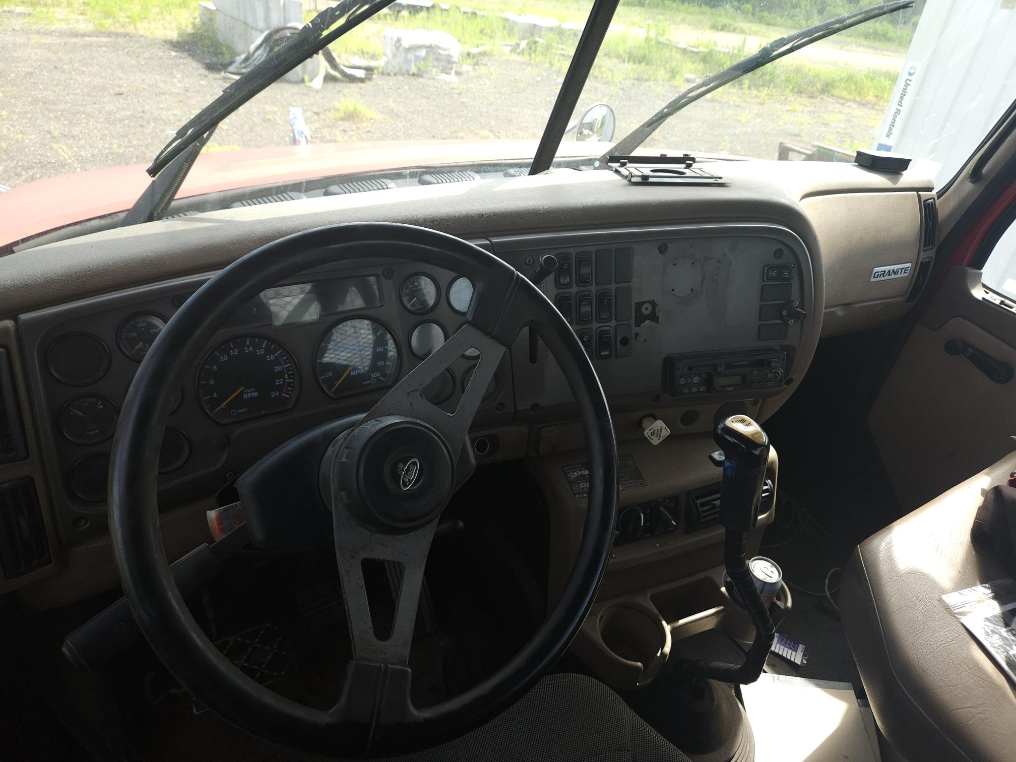 2005 MACK Granite CV713 - Image 11