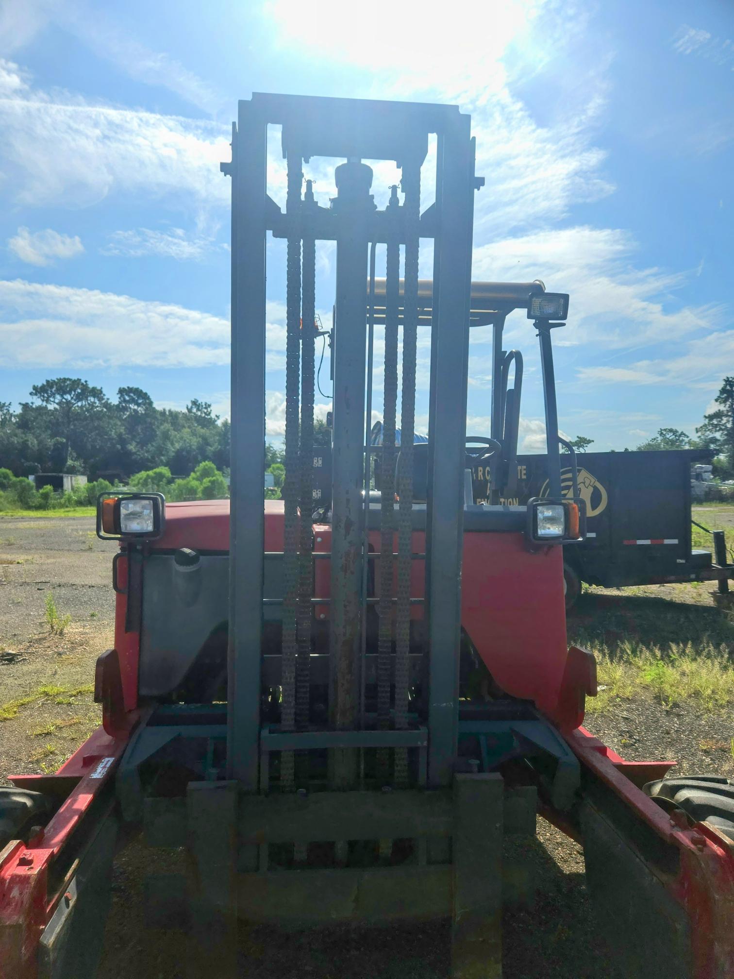 2011 MOFFETT M55 - Image 6