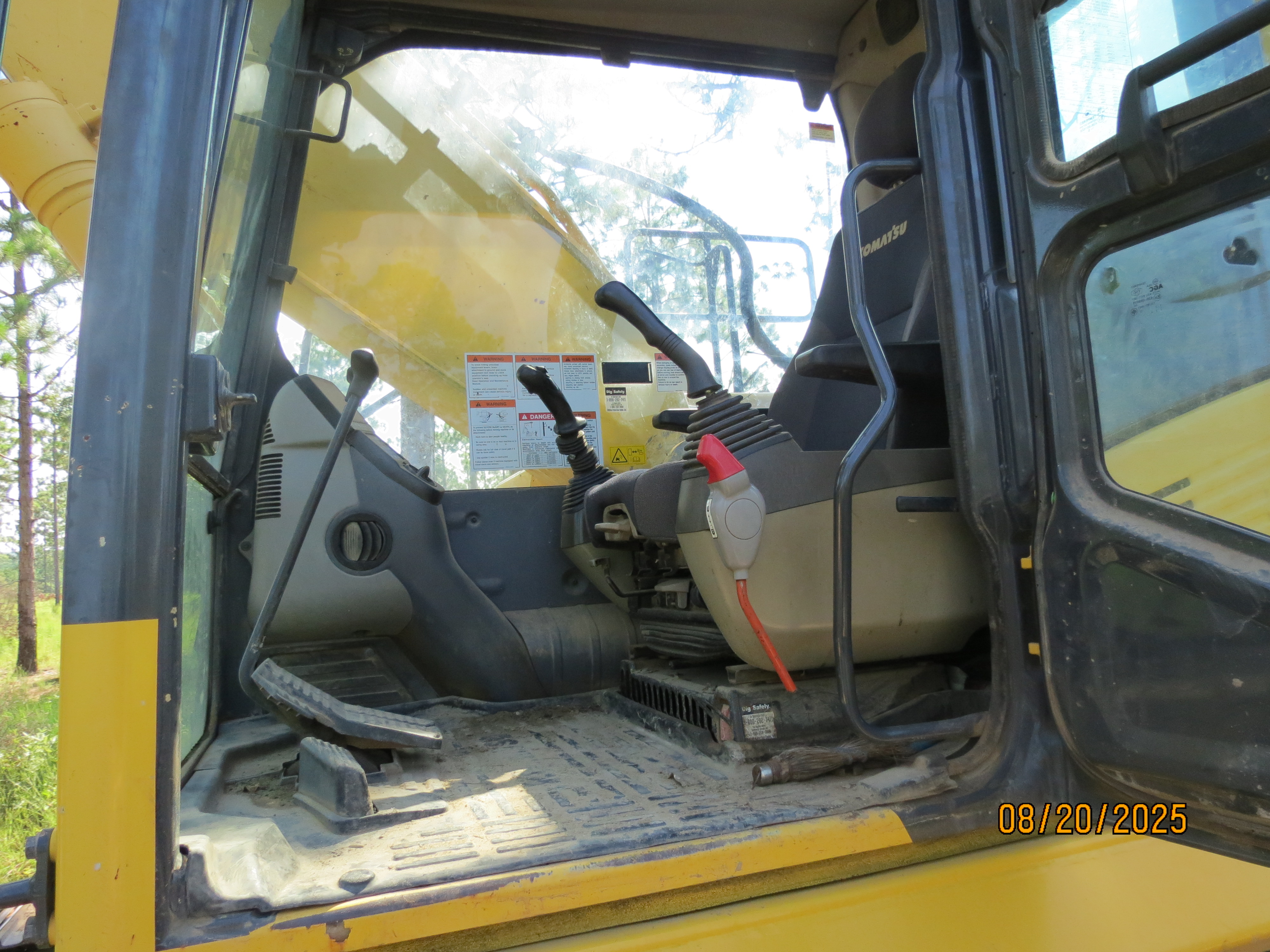 2016 KOMATSU PC210LC-11 - view 16 of 21