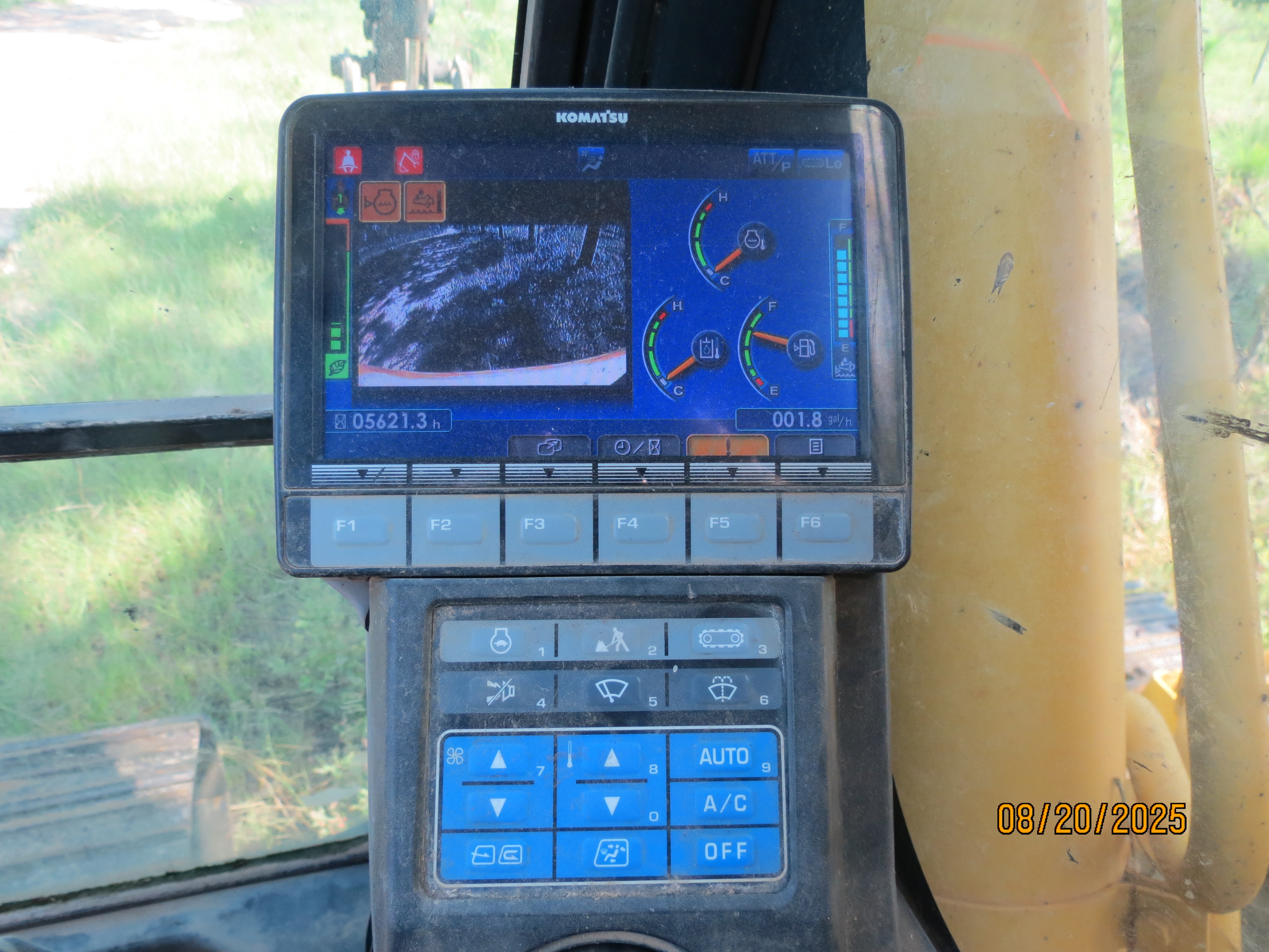 2016 KOMATSU PC210LC-11 - view 8 of 21