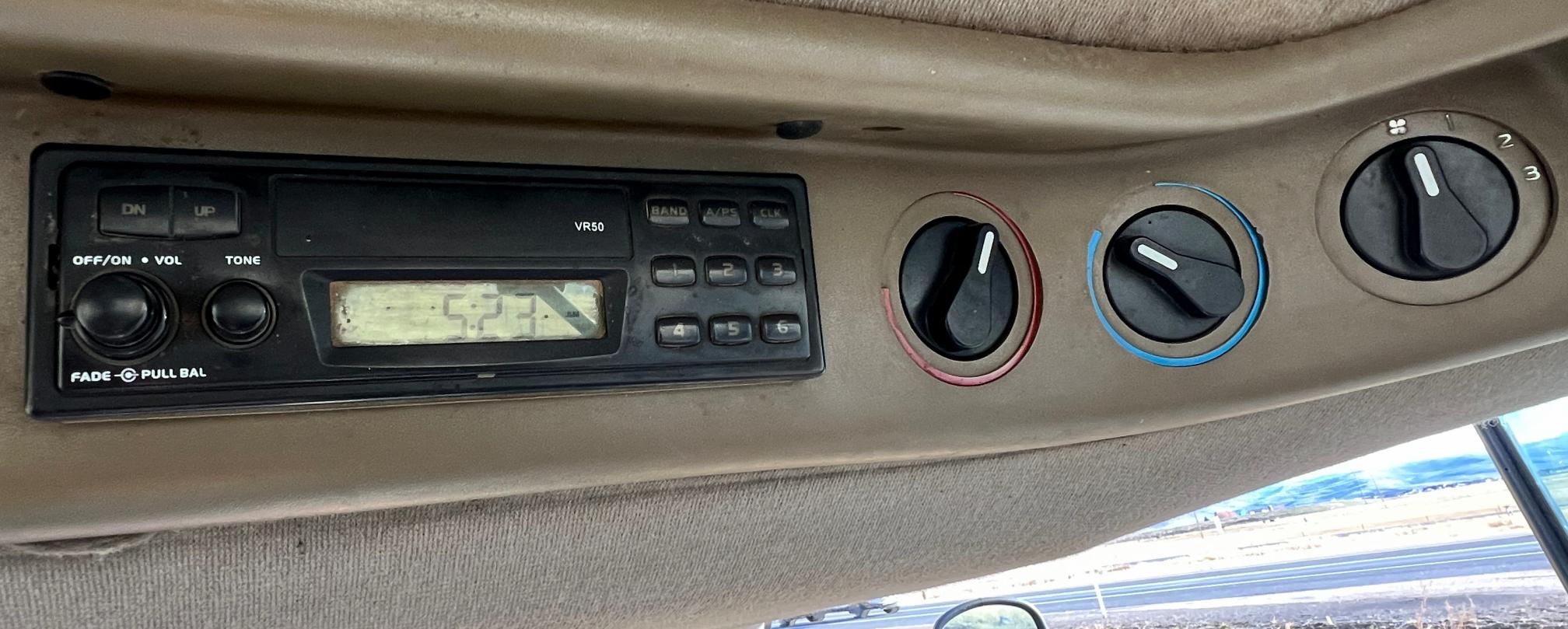 2004 CASE IH MXM130 - Image 21