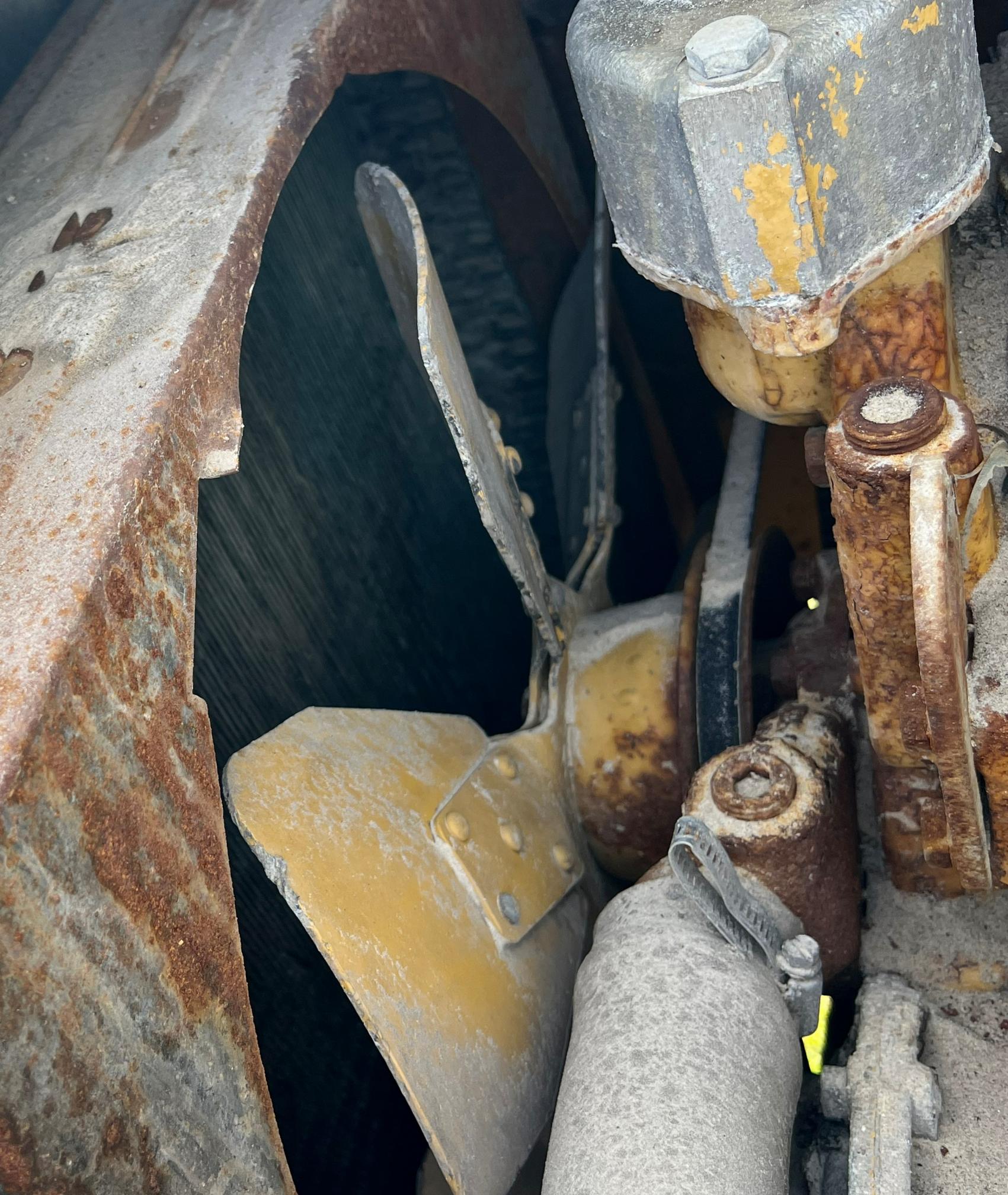 1997 CATERPILLAR R80 - Image 36