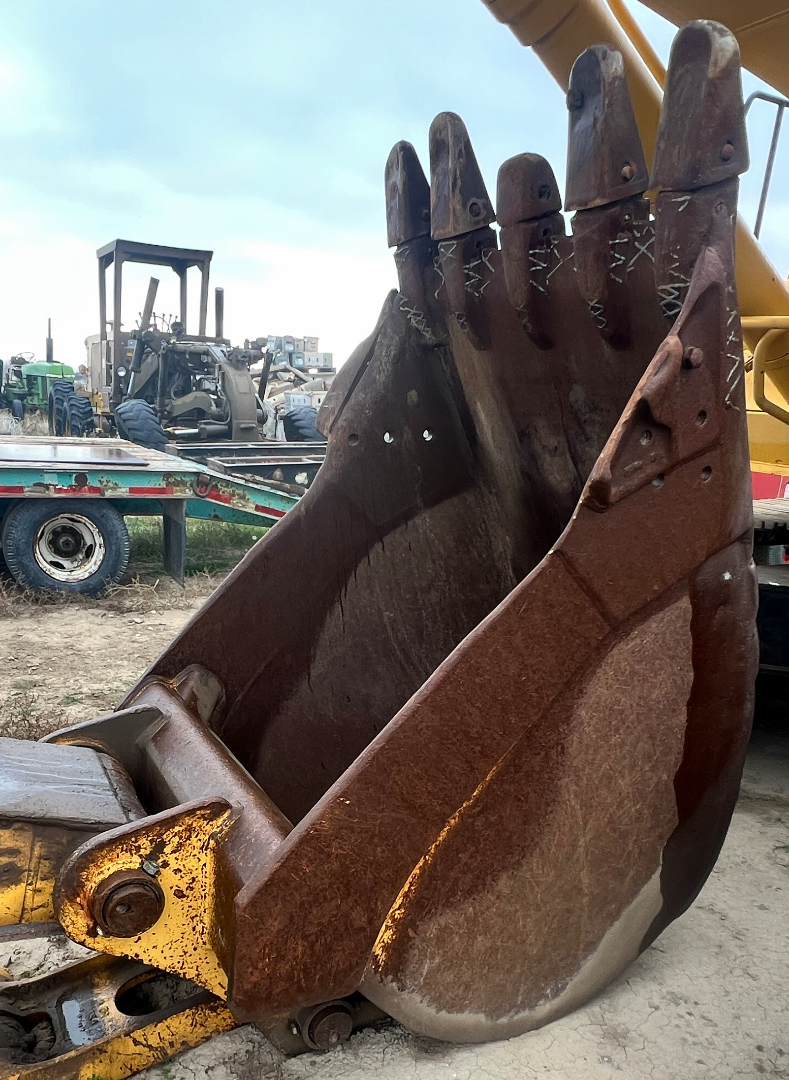 1999 DEERE 330LC - Image 40