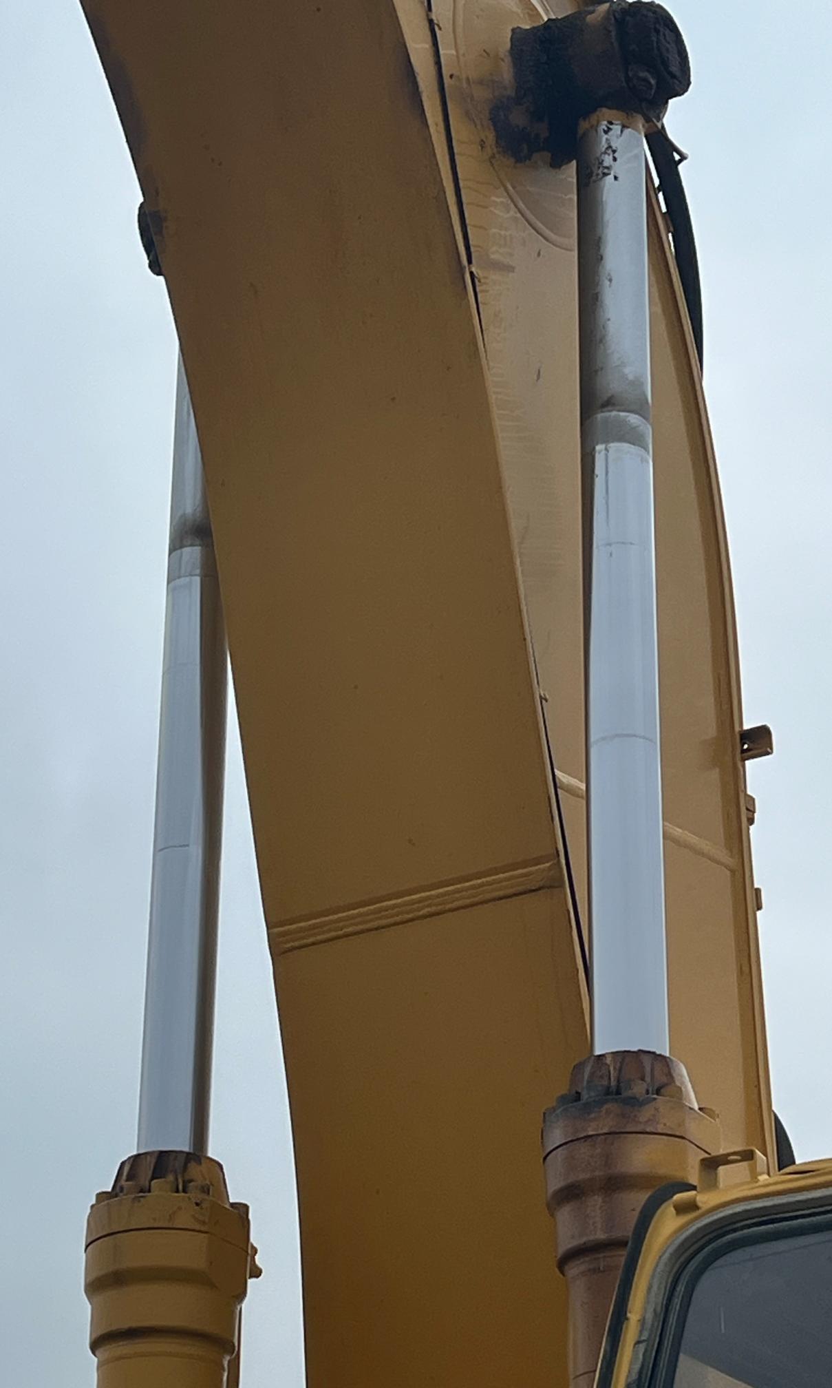 1999 DEERE 330LC - Image 42